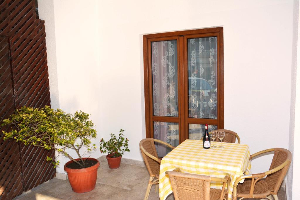 Wukovic Apartments Тиват Экстерьер фото