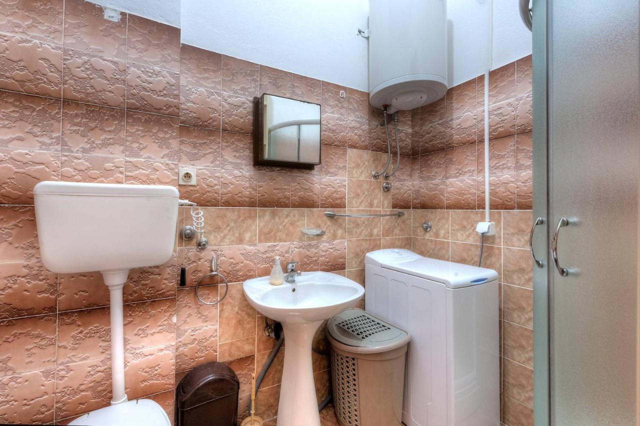 Wukovic Apartments Тиват Экстерьер фото