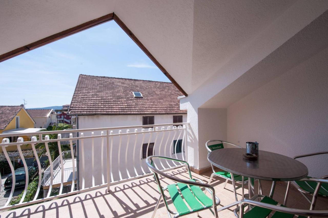 Wukovic Apartments Тиват Экстерьер фото